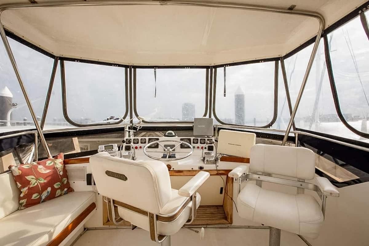 2Br Spacious & Comfy 43' Yacht - Heat & Ac - On The Freedom Trail - Best Nights Sleep Бостон Экстерьер фото