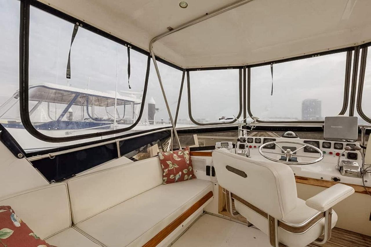 2Br Spacious & Comfy 43' Yacht - Heat & Ac - On The Freedom Trail - Best Nights Sleep Бостон Экстерьер фото